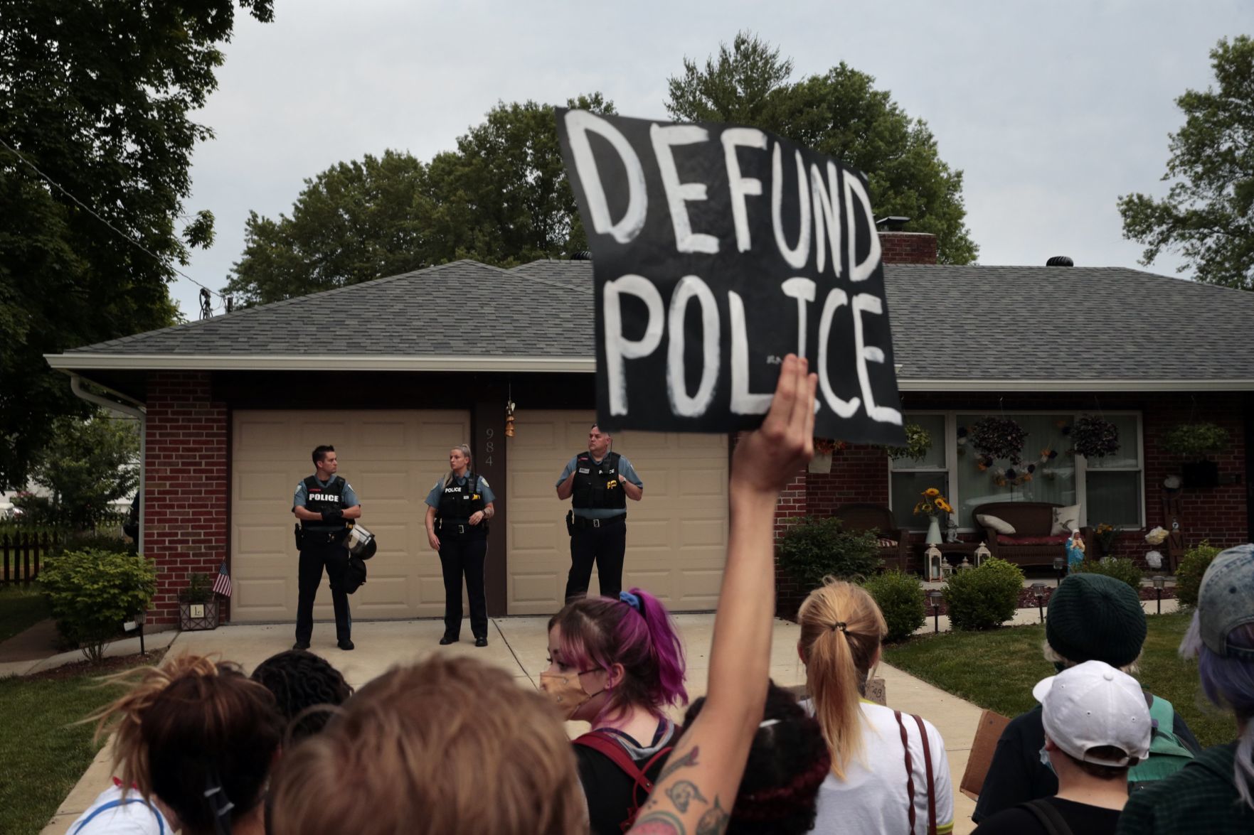 Protesters march on Florissant